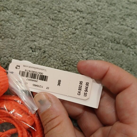 Victorias Secret Twist Front Knockout Strapless Bandeau Bikini Top Size 36B - Picture 3 of 6